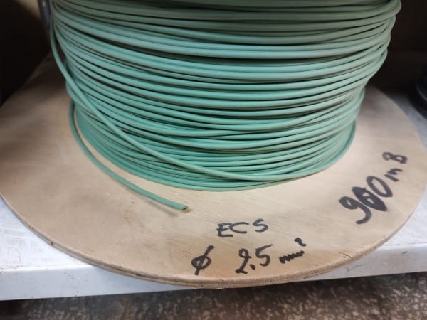 Przewód ECS 2.5mm2 zielony 180C